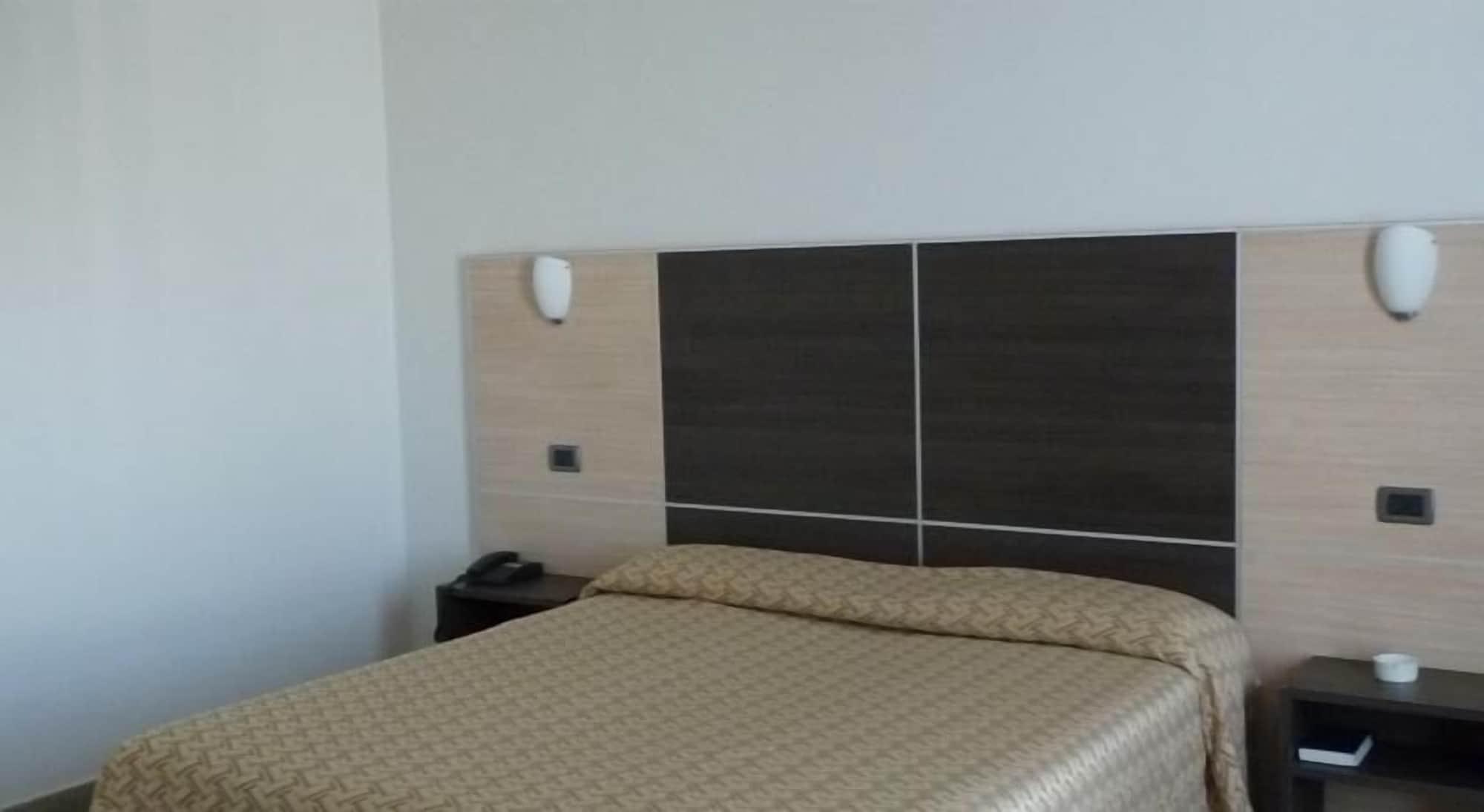 Lux Hotel